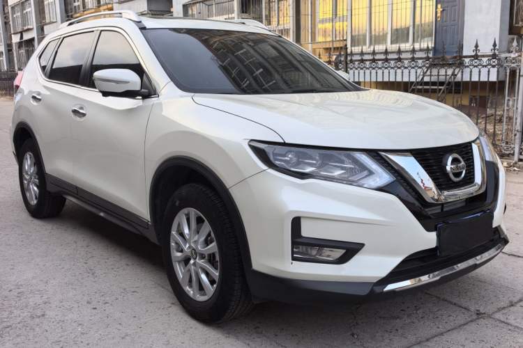 Used Nissan X-Trail 2022 2.0L Two-Wheel Drive Smart Connect Premium Edition
