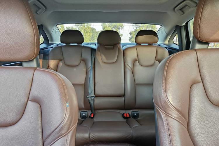 Used Volvo S90 2018 T4 Zhiyuan Edition