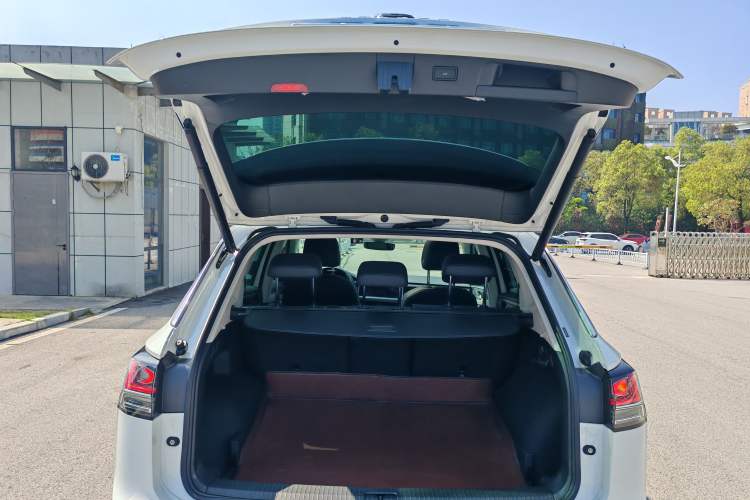 Used Volkswagen Tayron 2024 330TSI Two-Wheel Drive Luxury Plus Advanced Version
