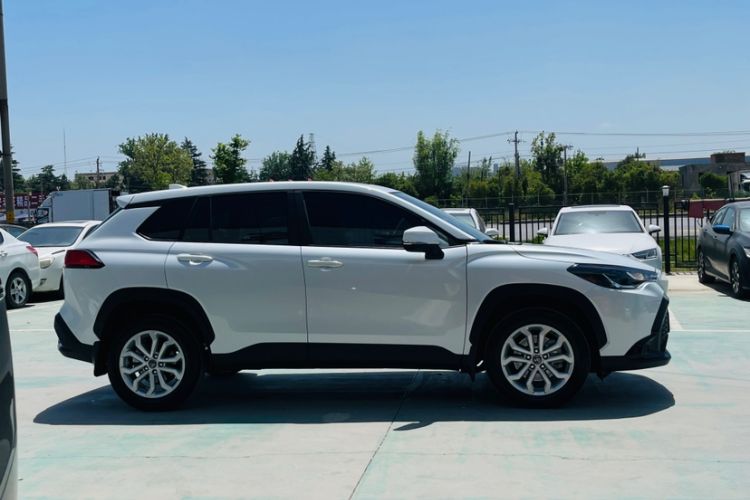 Used Toyota FRONTLANDER 2024 2.0L CVT Leading Edition
