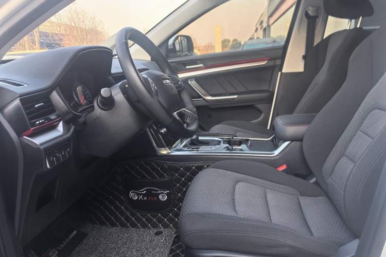 Used Haval H4 2019 Red-Label 1.5 GDIT DCT Elite SmartConnect Edition
