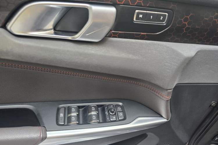 Used Lynk & Co 02 2018 1.5T DCT Two-Wheel Drive Zhaopu Version China V Standard