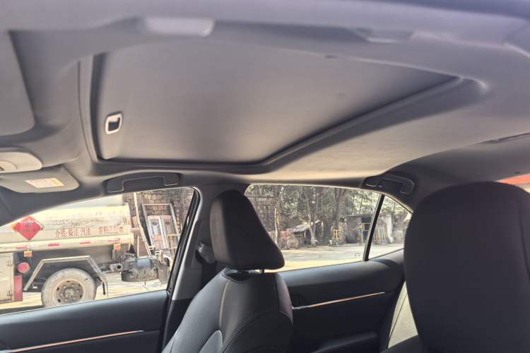 Used Toyota Camry 2021 2.0G Luxury Edition