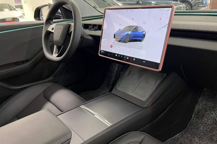 Used Tesla Model 3 2025 Rear-Wheel-Drive Version Interior 9