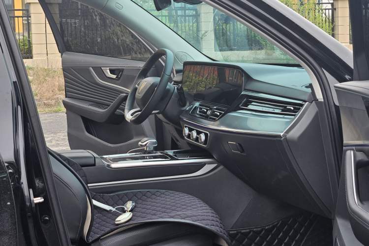 Used Hongqi HS5 2023 2.0T Qixiang Pro Edition Right Front Seat