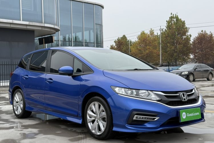 Used Honda Jade 2017 1.8L automatic Comfort version 5 seats
