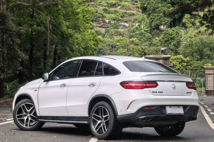 Used Mercedes-Benz GLE Coupe 2015 GLE 450 AMG 4MATIC Coupe SUV
