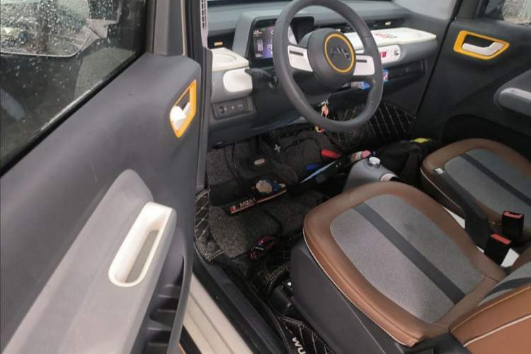 Used Wuling Hongguang MINIEV 2022 GAMEBOY 200km Gaming Edition with Lithium Iron Phosphate