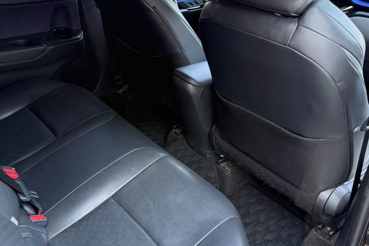 Used Toyota IZOA 2018 2.0L Yichi Version China VI Standard