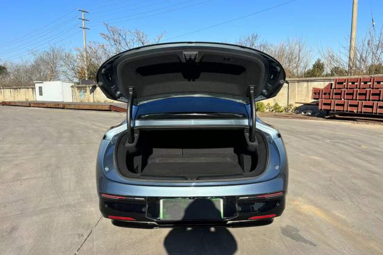 Used Zeekr 007 2024 Four-Wheel Drive Version 75 kWh Trunk