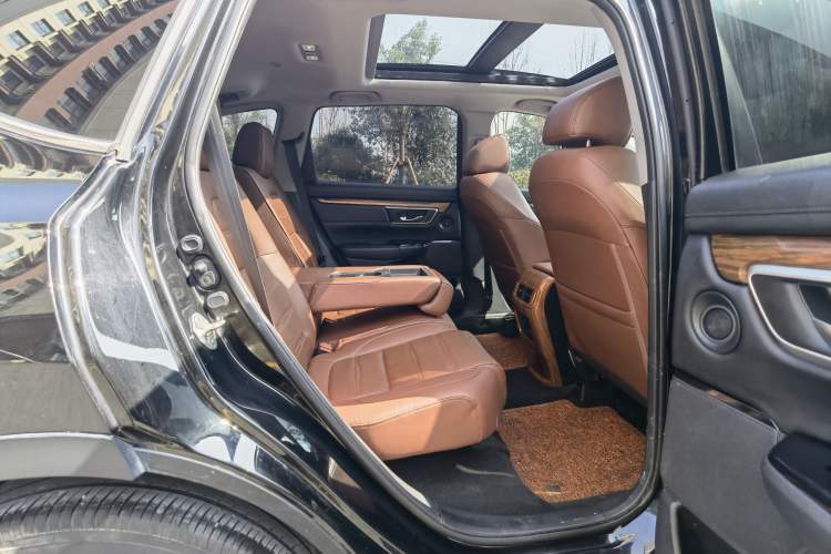 Used Honda CR-V 2021 240TURBO CVT 2WD Fashion Edition