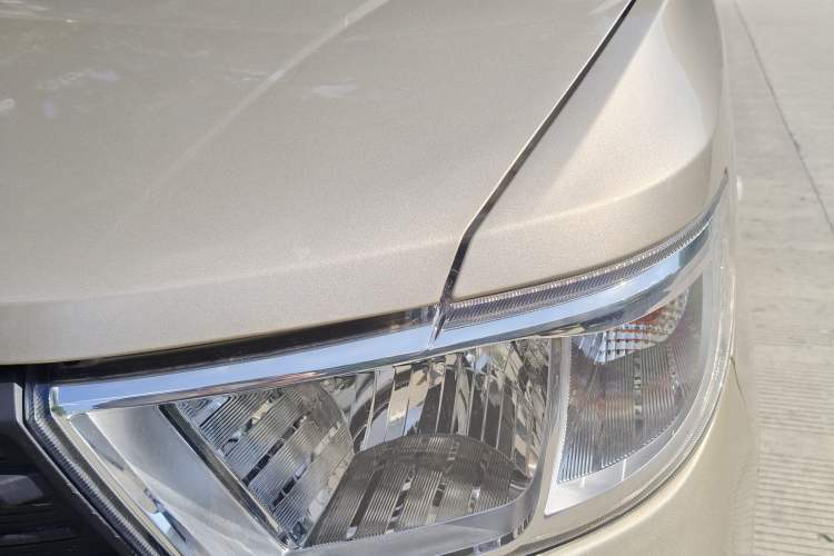 Used Wuling Hongguang V 2022 1.5L Jingqu Version Hydraulic Power Steering LAR