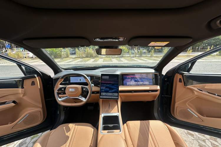 Used Geely Galaxy L7 2025 EM-i 115km Exploration+ Edition
