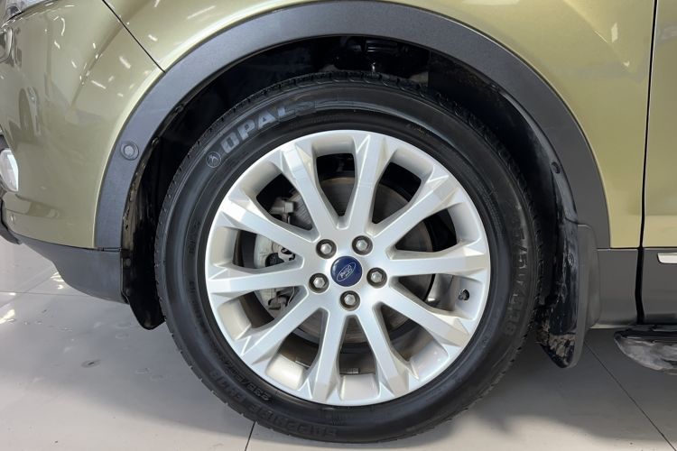 Used Ford Kuga 2015 2.0L GTDi Four-Wheel Drive Prestige Model