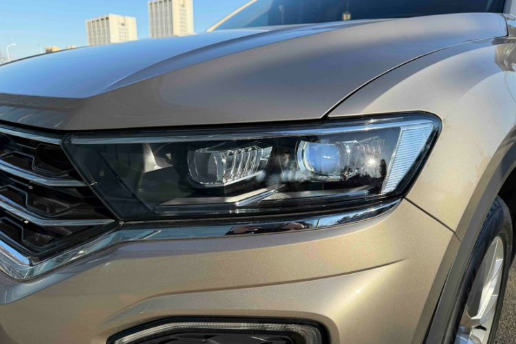 Used Volkswagen T-ROC 2018 230TSI DSG Two-Wheel Drive Advanced Version China VI Standard Left Front Headlight