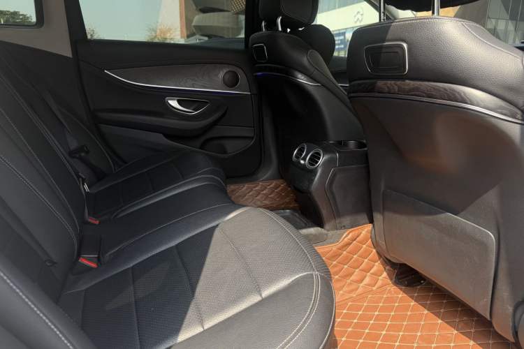 Used Mercedes-Benz E-Class 2017 E 200 L Sport 4MATIC
