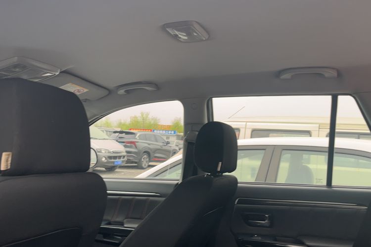 Used Haval H5 Classic 2015 2.0L Manual Two-Wheel Drive Entry-Level Trim