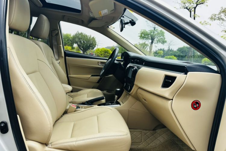 Used Toyota Corolla 2014 1.8L CVT GLX-i