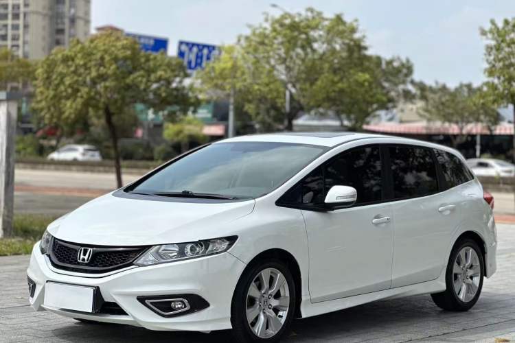 Used Honda Jade 2014 1.8L Automatic Comfort Elite Version 5 Seats