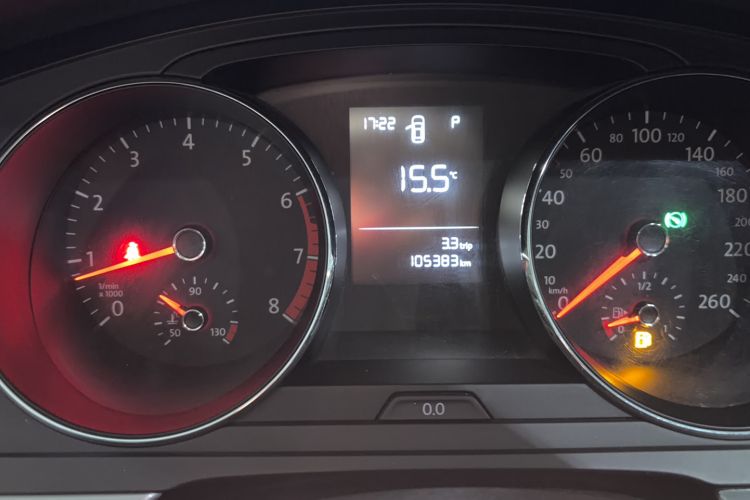 Used Volkswagen Lamando 2015 230TSI DSG Fashion Edition Odometer Close Up