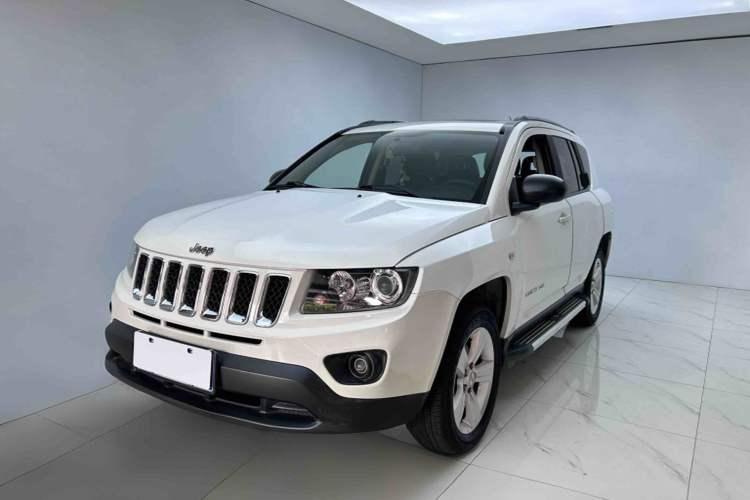 Used Jeep Compass 2015 2.0L two-wheel drive sport version