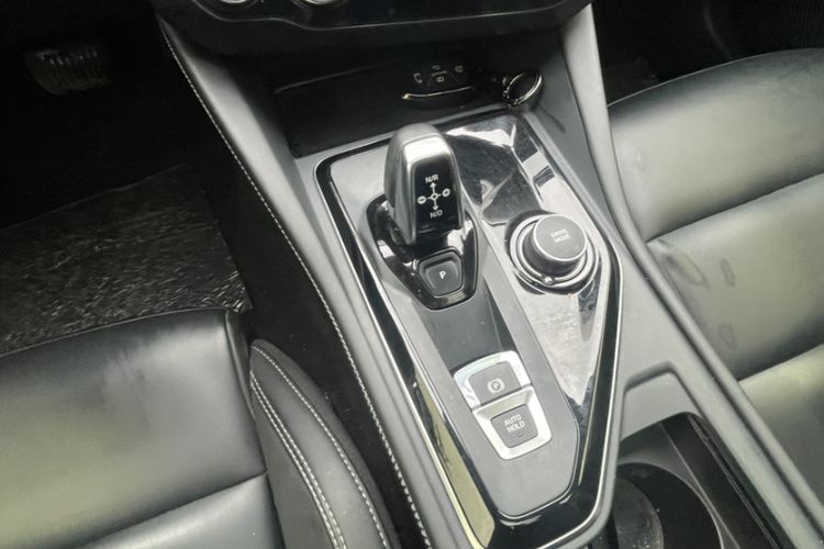 Used Lynk & Co 03 2022 2.0TD DCT GenioPlus Interior 2