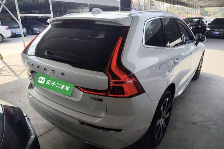 Used Volvo XC60 New Energy 2019 T8 e-Drive Hybrid Prestige Luxury Edition China VI Standard Exterior 4