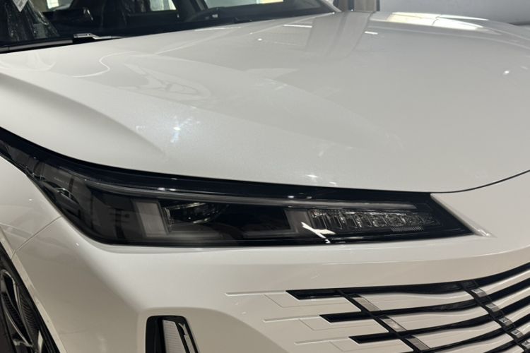 Used CHANGAN Eado 2025 Blue Whale 1.5T 500Bar Prestige Model
