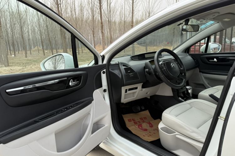 Used Citroen C-Quatre 2016 Classic Sedan 1.6L Automatic Prestige Model Interior 7