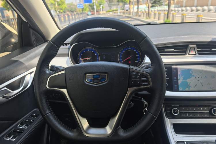 Used Geely Auto Vision 2019 Upgraded Model 1.5L Manual Luxury Version China VI Standard
