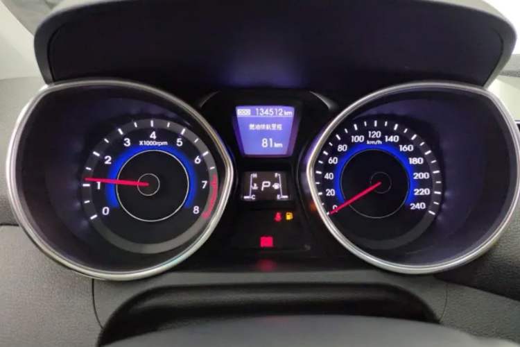 Used Hyundai Elantra (5th Generation / Langdong) 2015 1.6L Automatic Luxury Model Odometer Close Up