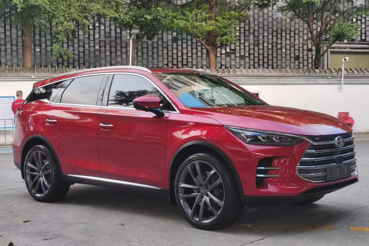 Used BYD Tang New Energy 2018 DM 2.0T All-Wheel Drive Smart Connect Genesis Edition 7 Seats China V Emission Standard