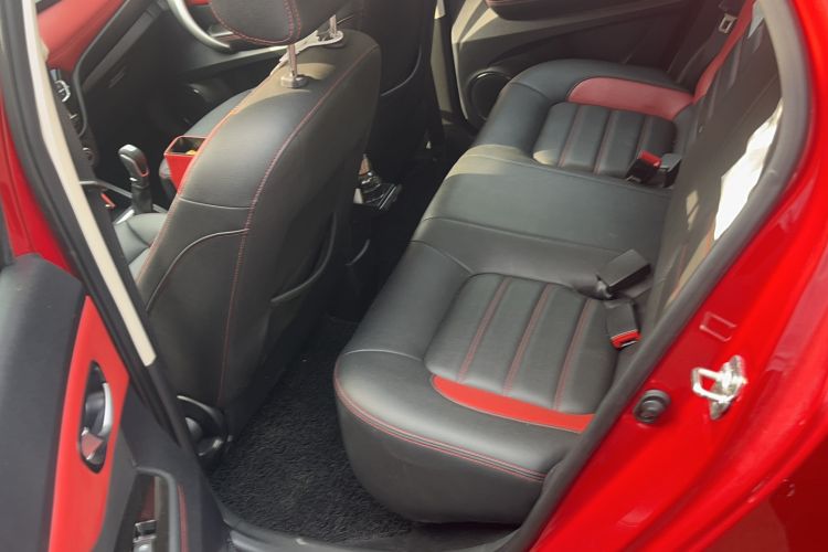 Used Haval H1 2015 1.5L AMT Luxury Model
