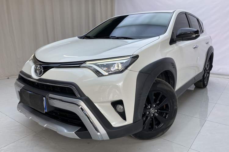 Used Toyota RAV4 2019 2.0L CVT Two-Wheel Drive Fashion X Limited Edition China VI Standard