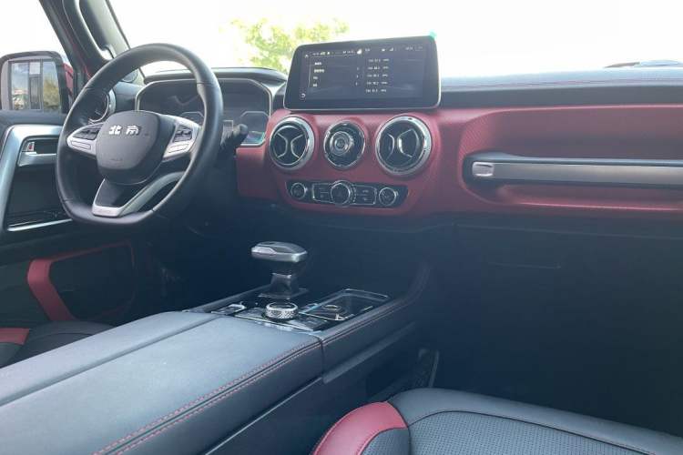 Used BAIC Off-Road BJ40 2020 2.0T Automatic Four-Wheel Drive Urban Hunter Edition Chivalrous Type