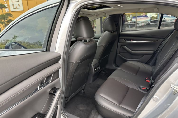 Used Mazda 3 Axela 2021 2.0L Automatic Zhi Rui Edition
