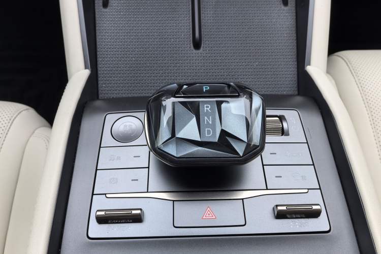 Used BYD Qin L 2024 DM-i 120KM Beyond Model
