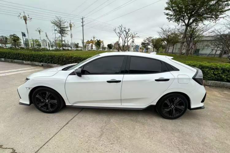 Used Honda Civic 2021 HATCHBACK 220TURBO CVT New Trendsetter