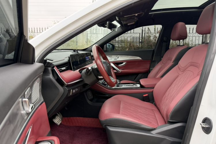 Used JETOUR X70 PLUS 2023 1.6T DCT Stronger PRO 7-Seater