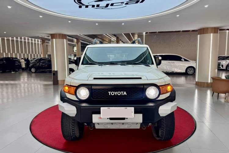 Used Toyota FJ Cruiser 2018 4.0 Automatic Middle East