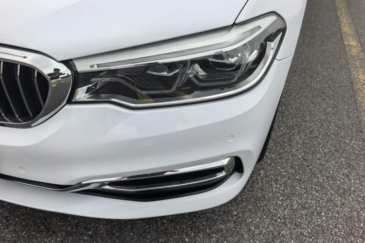 Used BMW 5 Series 2019 530Li Luxury Edition Premium Package Exterior 2