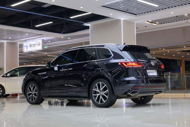Used Volkswagen Touareg 2019 3.0 TSI RuiFeng Edition China V Standard Exterior 3