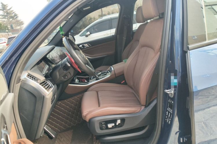 Used BMW X5 2020 xDrive40i Luxury Model with M Sport Package