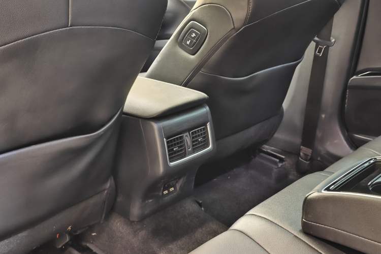 Used Toyota Camry 2021 2.0G Luxury Edition