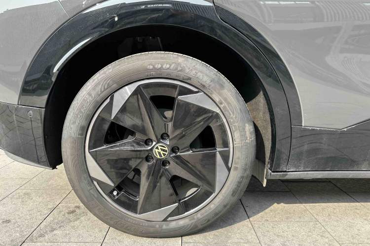 Used Volkswagen ID.UNYX 2024 Pro Long-Range Version