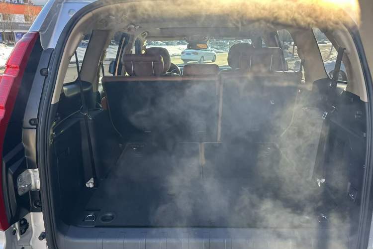 Used Haval H9 2015 2.0T Four-Wheel Drive Luxury 7-Seater Interior 4