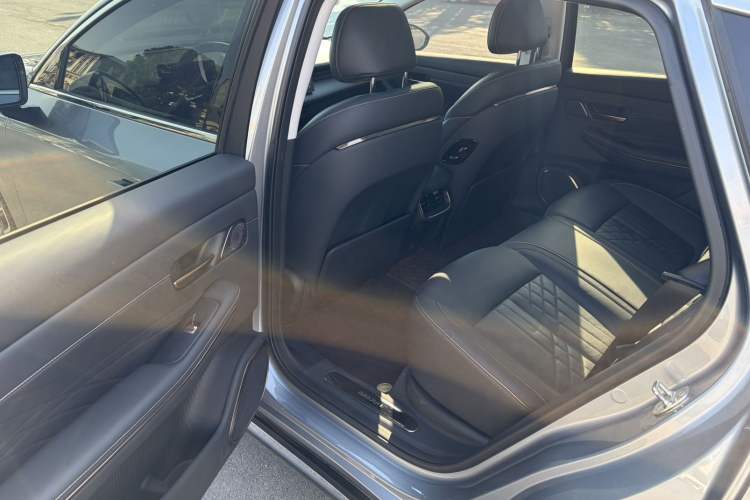 Used Baojun Enjoy 2025 Plug-in Hybrid 140km Luxury Edition
