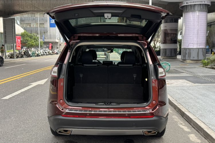 Used Ford Edge 2015 2.0T GTDi Two-Wheel-Drive High-Line Version