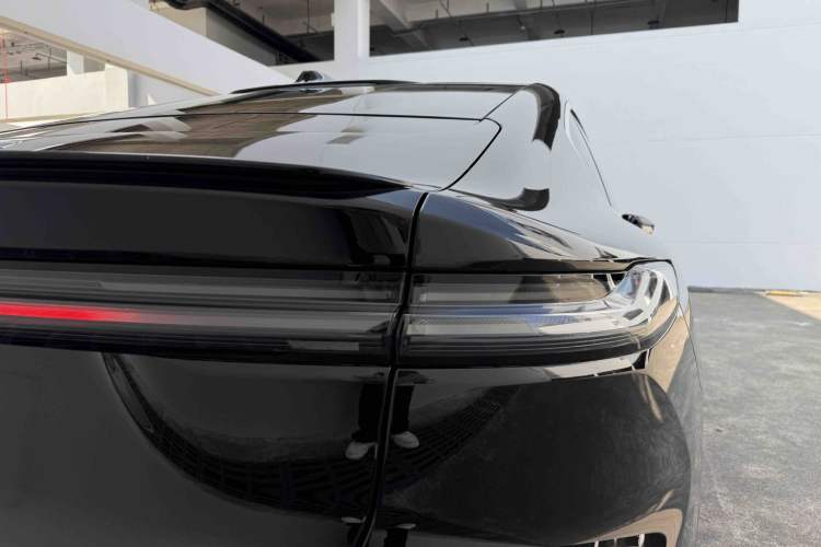 Used Nio ET7 2022 100kWh First Edition Exterior 10