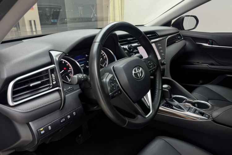 Used Toyota Camry 2018 2.5G Luxury Edition
